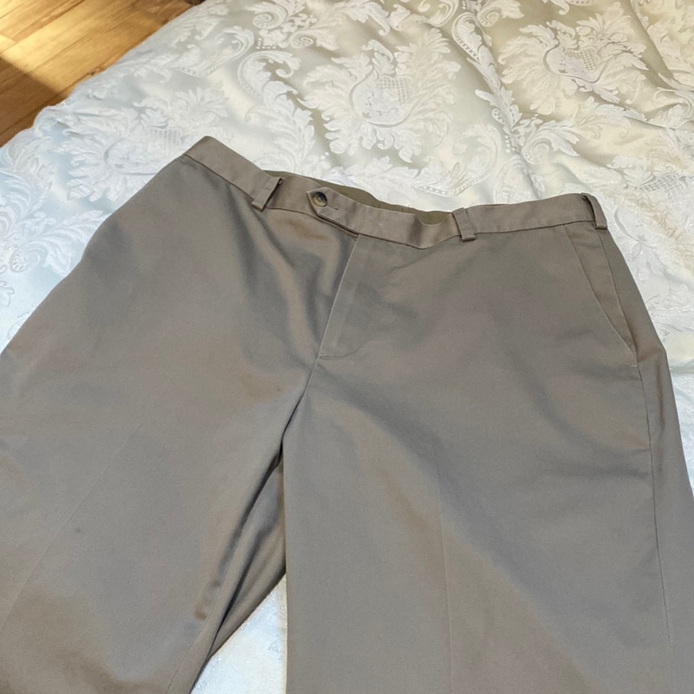 Jos A.Bank Travellers collection Cotton pants